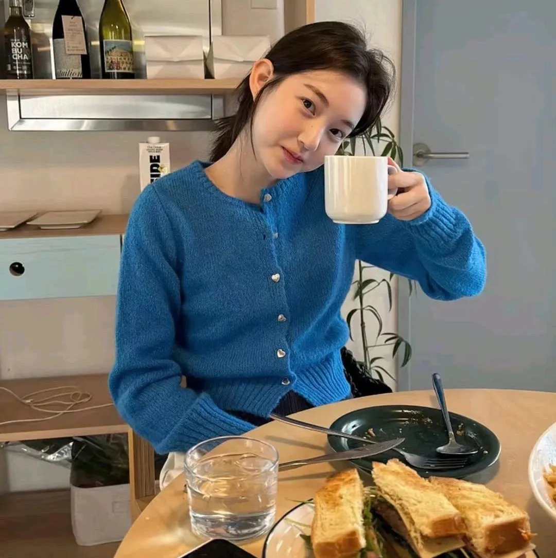 墙里的女人